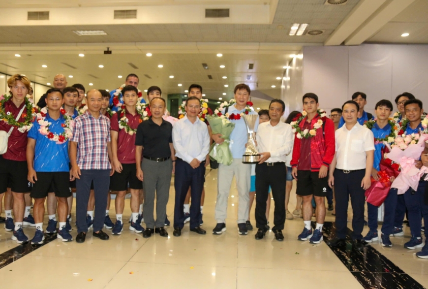 U23 Việt Nam tại sân bay Nội Bài