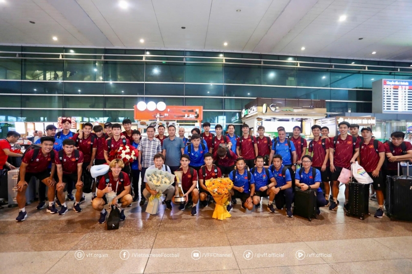 U23 Việt Nam tại sân bay Tân Sơn Nhất