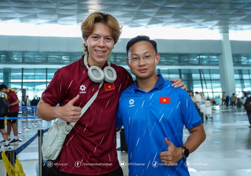 Bác sĩ Nguyễn Trường An khẳng định việc các chai nước cản cầu thủ Indonesia là tình cờ