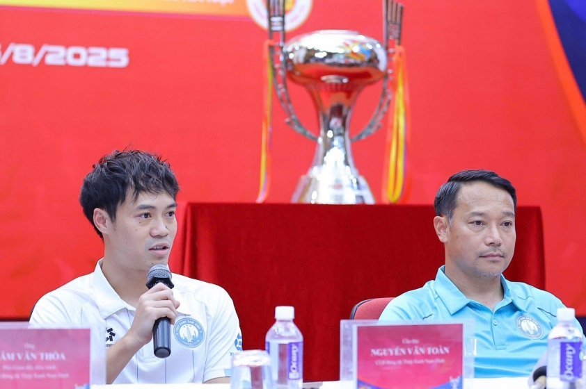 Họp báo Siêu Cúp