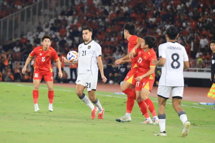 Jens Raven thất vọng sau trận chung kết