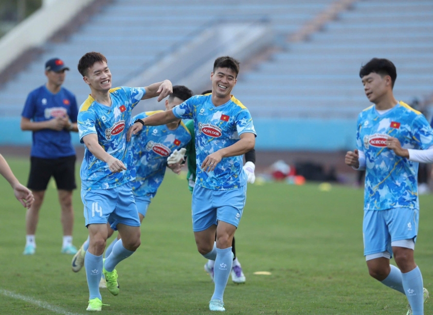 ĐT Việt Nam luyện tập buổi cuối trước ngày sang Lào