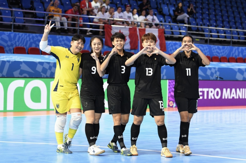 Tuyển nữ Thái Lan thi đấu áp đảo ngay từ đầu