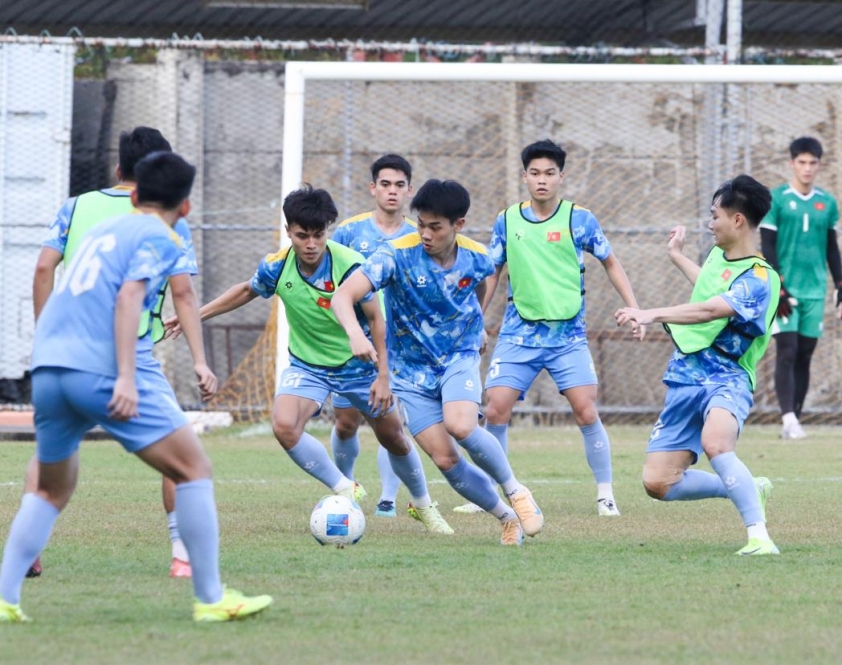 AZ4A3276 Hậu vệ Nguyễn Nhật Minh phát biểu về trận đấu với Malaysia