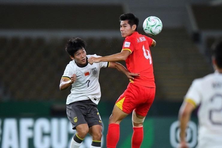 Trung vệ Hiểu Minh: Bức tường thành vững chãi được xây từ ý chí sắt đá