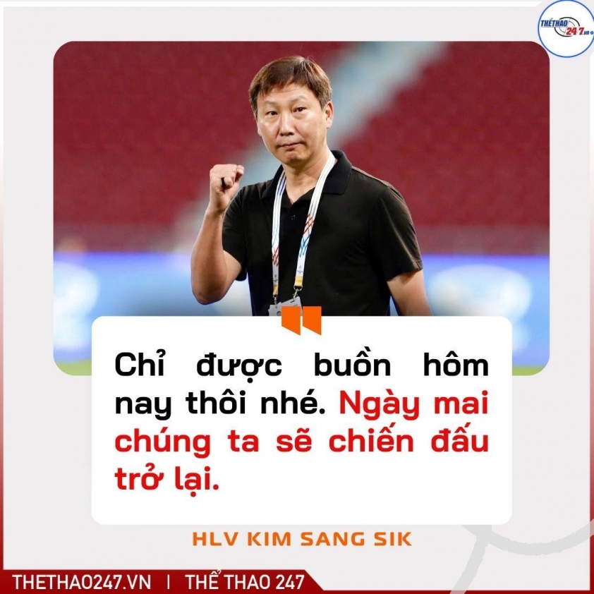 Phó Chủ tịch VFF nói chuyện với cầu thủ U23 Việt Nam