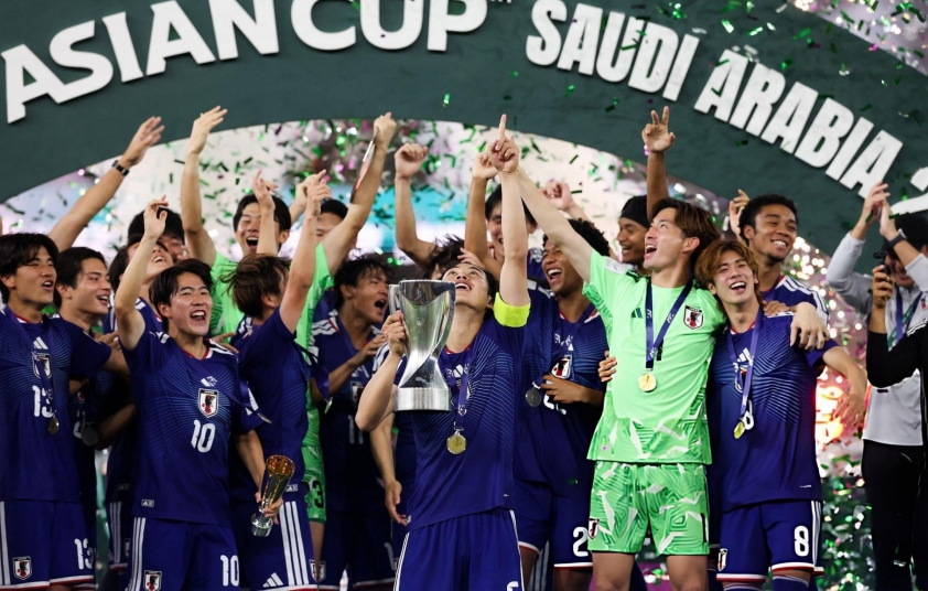 Nhật Bản thành công bảo vệ ngôi vương