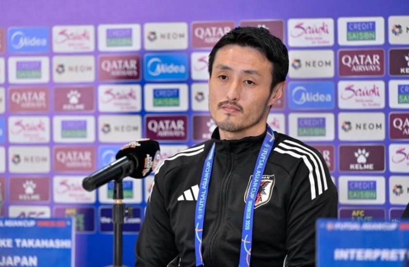 HLV Takahashi của ĐT futsal Nhật Bản