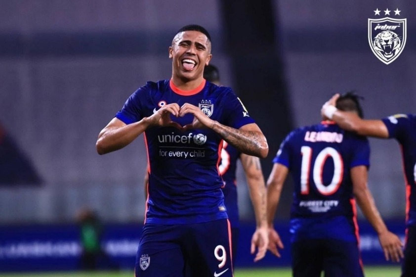 Bergson da Silva đóng góp lớn cho ĐT Malaysia Tiền đạo Bergson da Silva chuẩn bị ra sân cho đội tuyển Malaysia